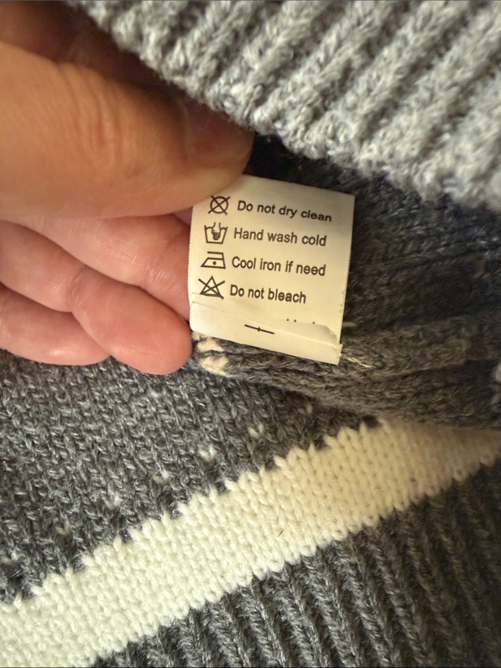 Women’s Gray & White Striped Knit Crewneck Sweater Size Medium - Picture 3 of 6